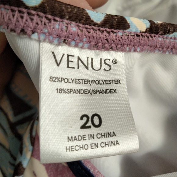 Colorful Patterned Halter Dress - Picture 5 of 7